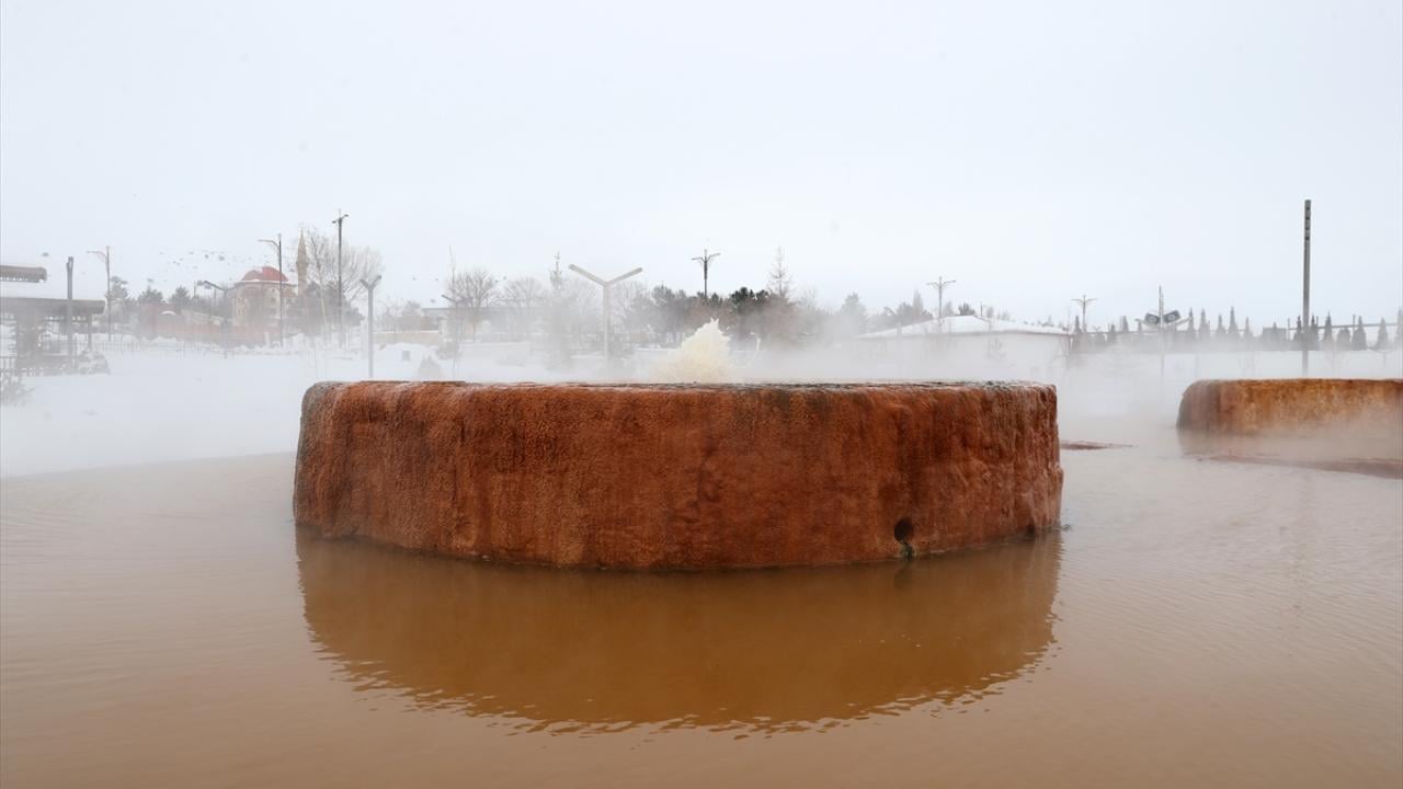 Foto - ‘Sivas'ın Pamukkale’si Altınkale, beyaz örtüyle kaplandı