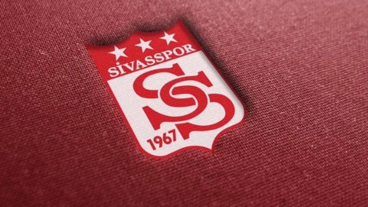 Foto - Sivas’ın soğuğu ağır geldi! Bir futbolcu daha ilden kaçtı