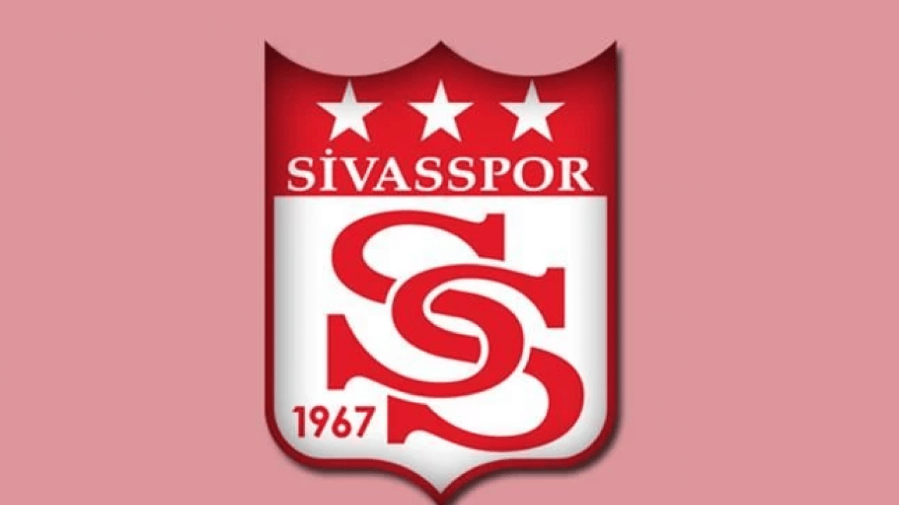 Foto - Sivas’ın soğuğu ağır geldi! Bir futbolcu daha ilden kaçtı