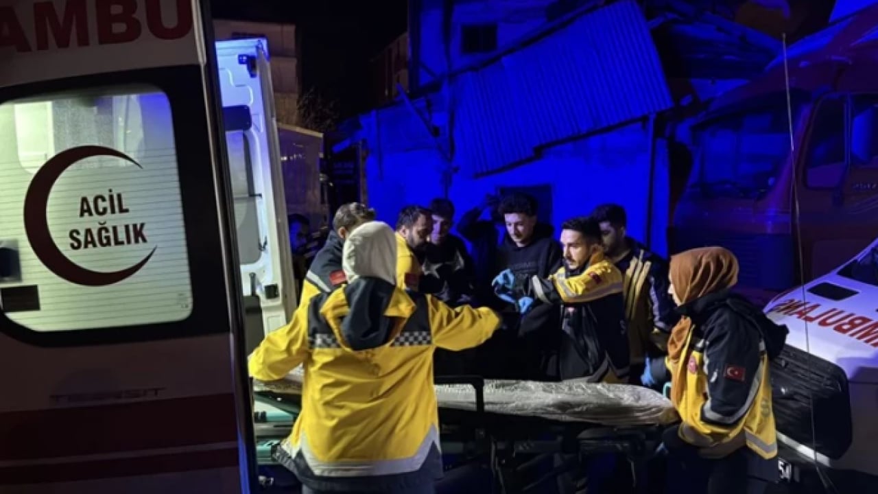 Foto - Sivas'ta aile faciası: 15 yaşındaki çocuk katliam yaptı!