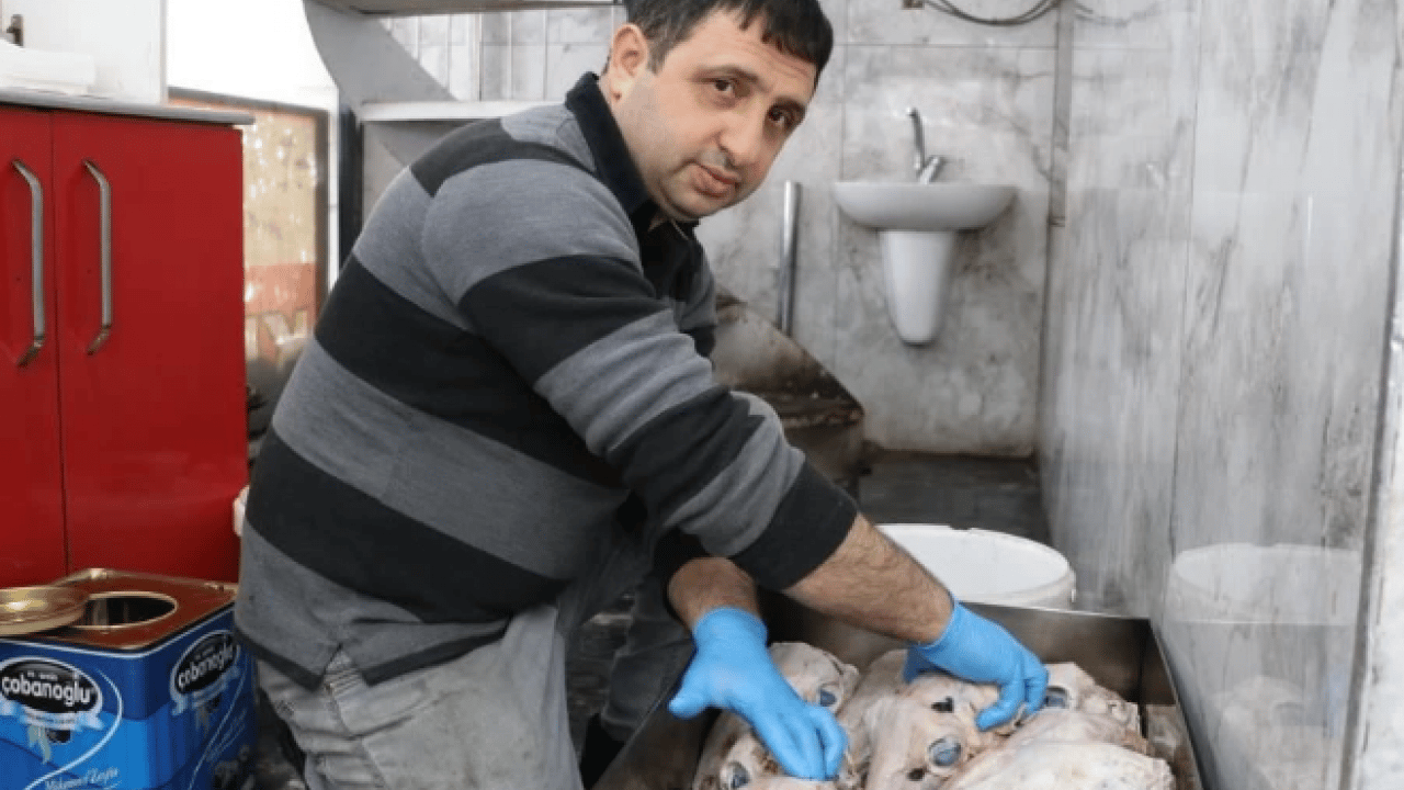 Foto - Sivas’ta farklı kahvaltı kültürü! Görüntüsü korkutuyor lezzeti bağımlılık yapıyor