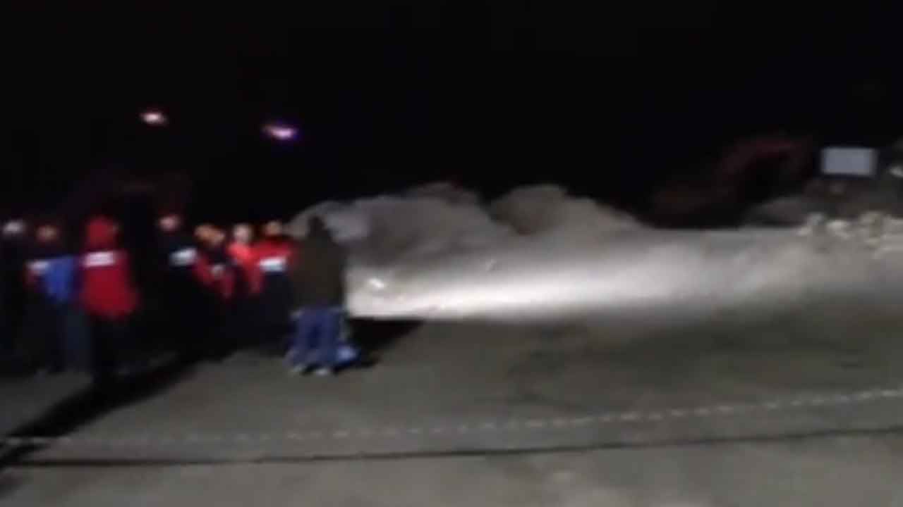 Foto - Sivas'ta korkutan gelişme! Maden ocağında göçük meydana geldi