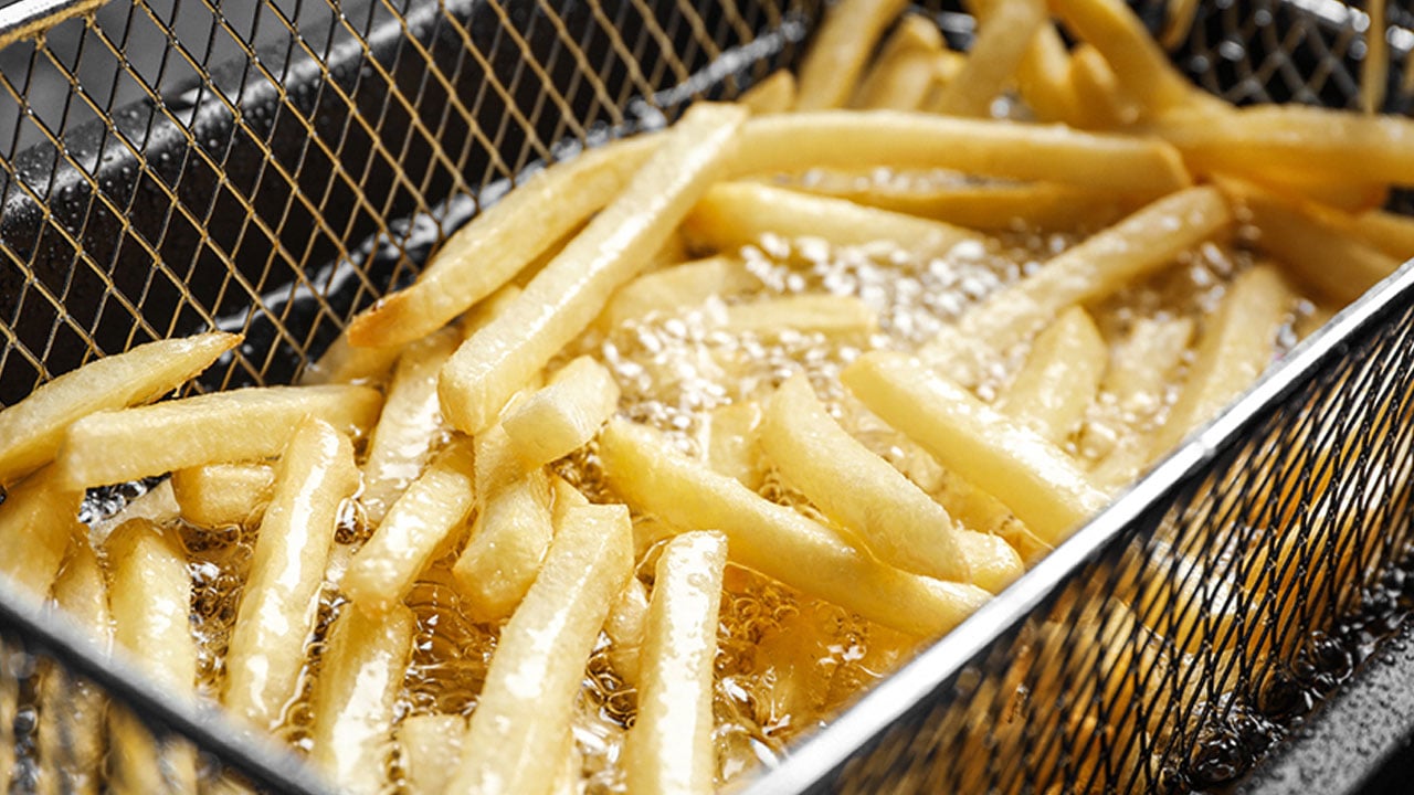 Foto - Sivilceler neden geçmiyor? Akne oluşumuna yol açan 7 hatalı alışkanlık! 