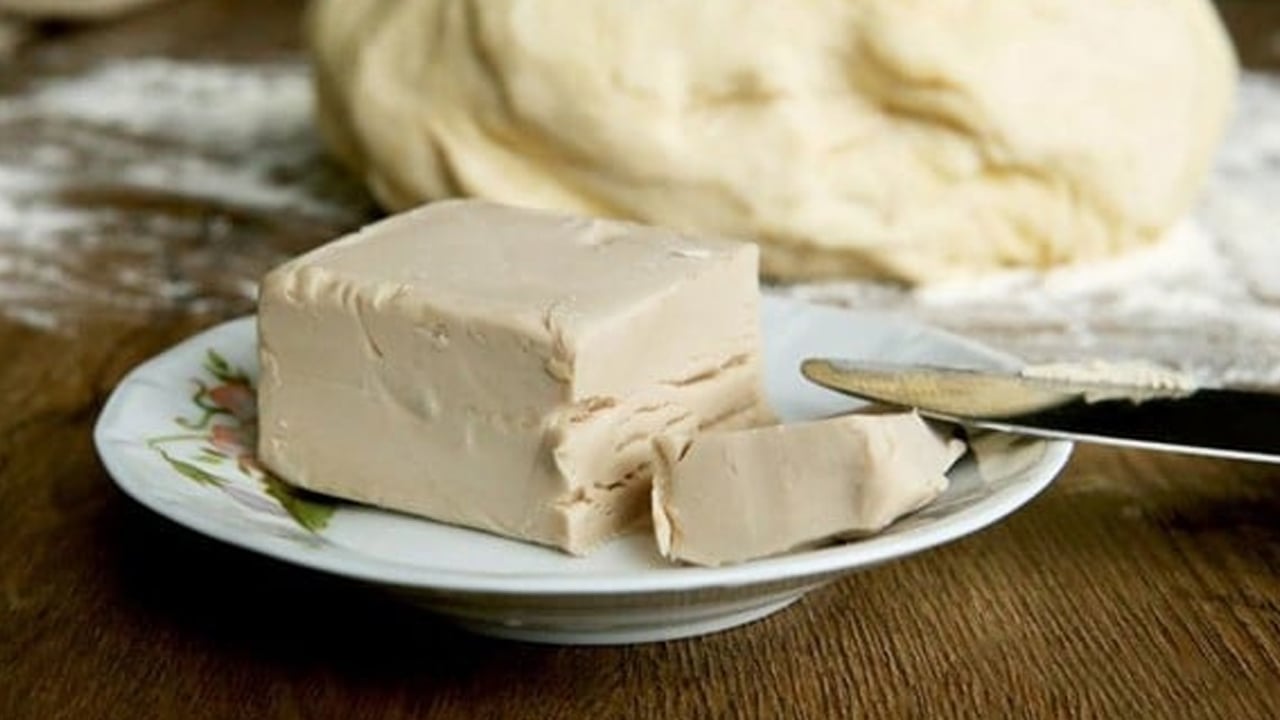 Sivilcenin kökünü kazıyor: Maya maskesi pullanıp dökülmeye mani oluyor! Hoşluk maskesi herkesin yeni favorisi