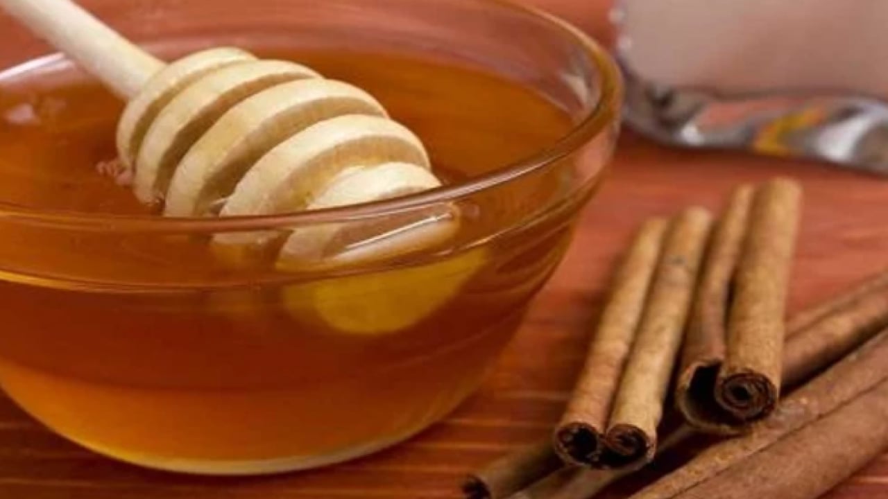 Foto - Siyah noktaları 5 günde yok ediyor: Tarçınla karıştırıp sürün! 