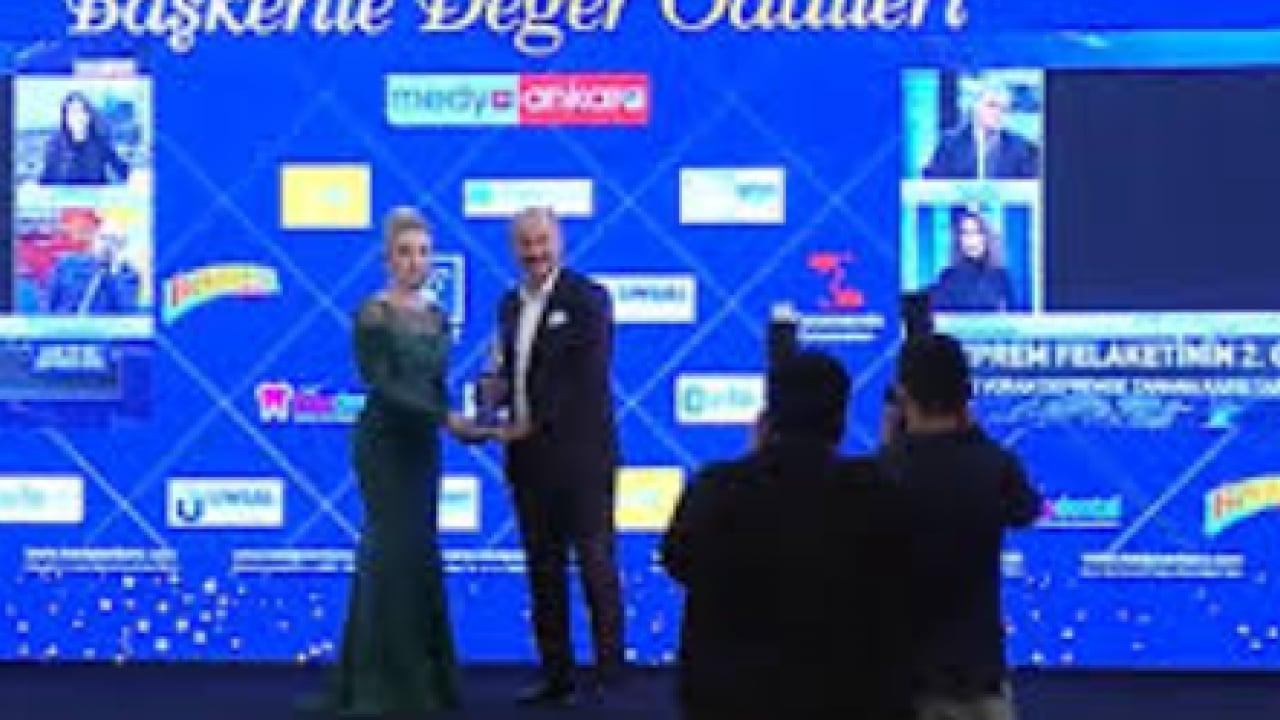 Foto - Siyaset ve sanat dünyası Başkent’te buluştu! Değer Ödülleri sahiplerini buldu