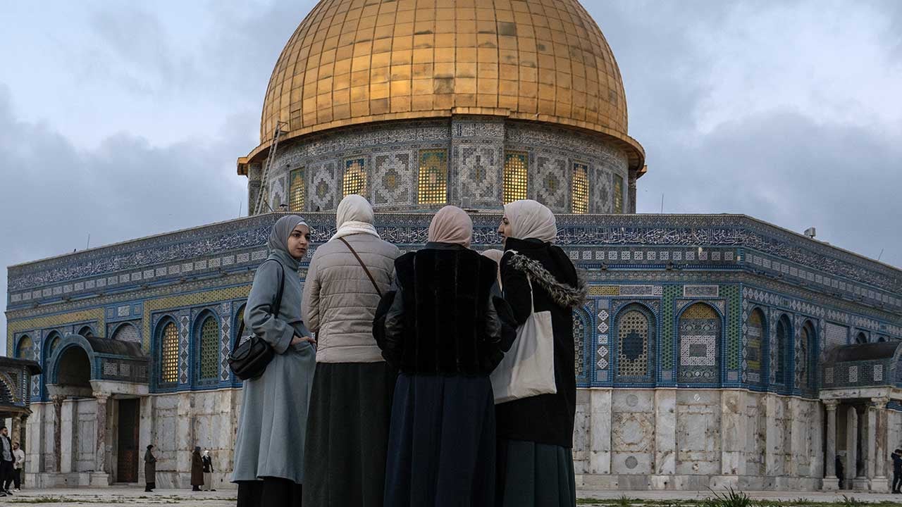 Foto - Siyonist abluka son buldu! Mescid-i Aksa ibadete açıldı