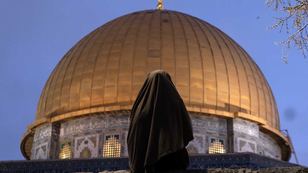 Foto - Siyonist abluka son buldu! Mescid-i Aksa ibadete açıldı