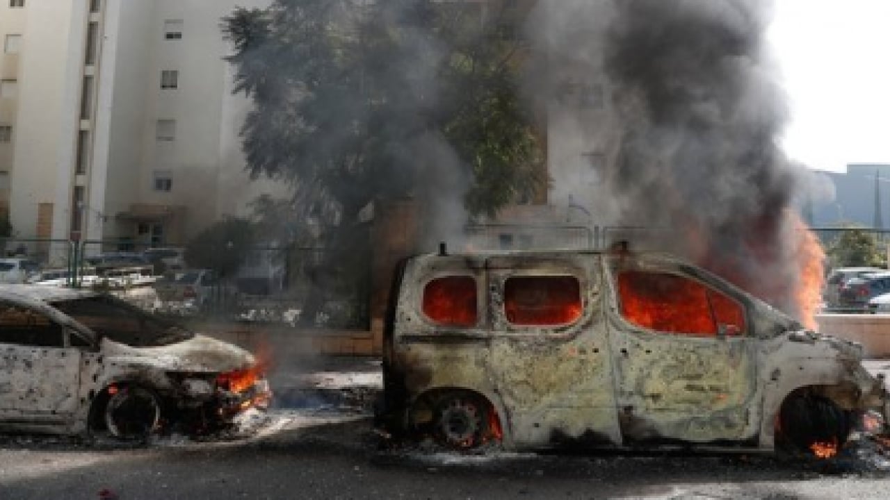 Foto - Siyonist katil terör devleti Gazze’yi hurdalığa çevirdi: Araçların yüzde seksenini yakıp yıktılar