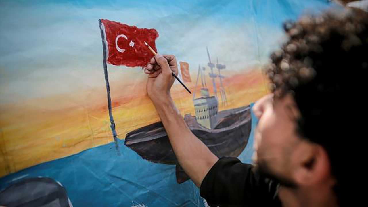 Foto - Siyonist korsanlığa karşı Gazze duvarlarından sanatlı haykırış!