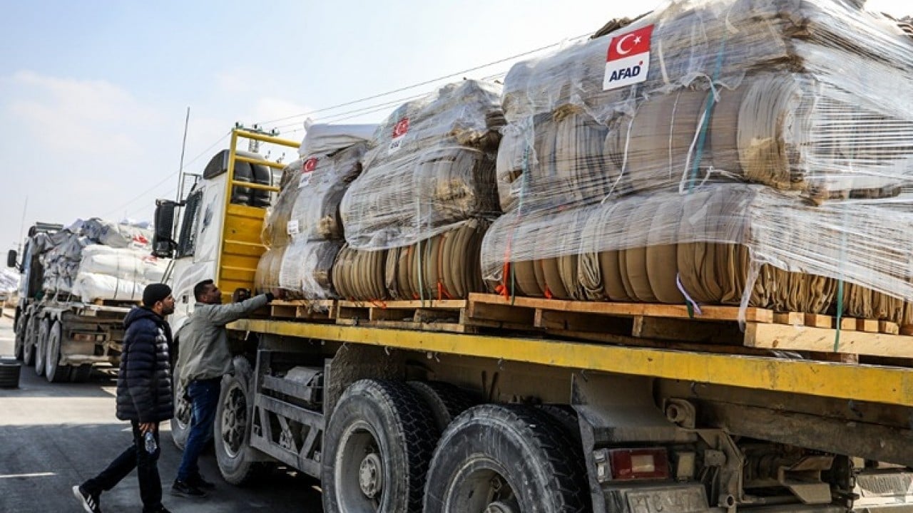 Foto - Siyonistin açlık ve kaos oyunu Gazze’ye yardımların 3’te biri ulaşabildi