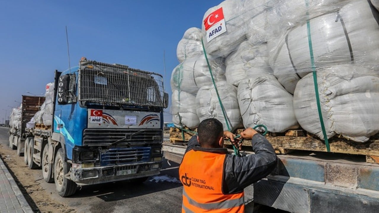 Foto - Siyonistin açlık ve kaos oyunu Gazze’ye yardımların 3’te biri ulaşabildi