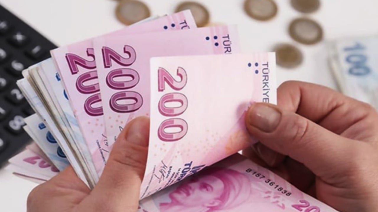 Foto - Siz de alabilirsiniz... Çift maaş almak için gereken şartlar belli oldu