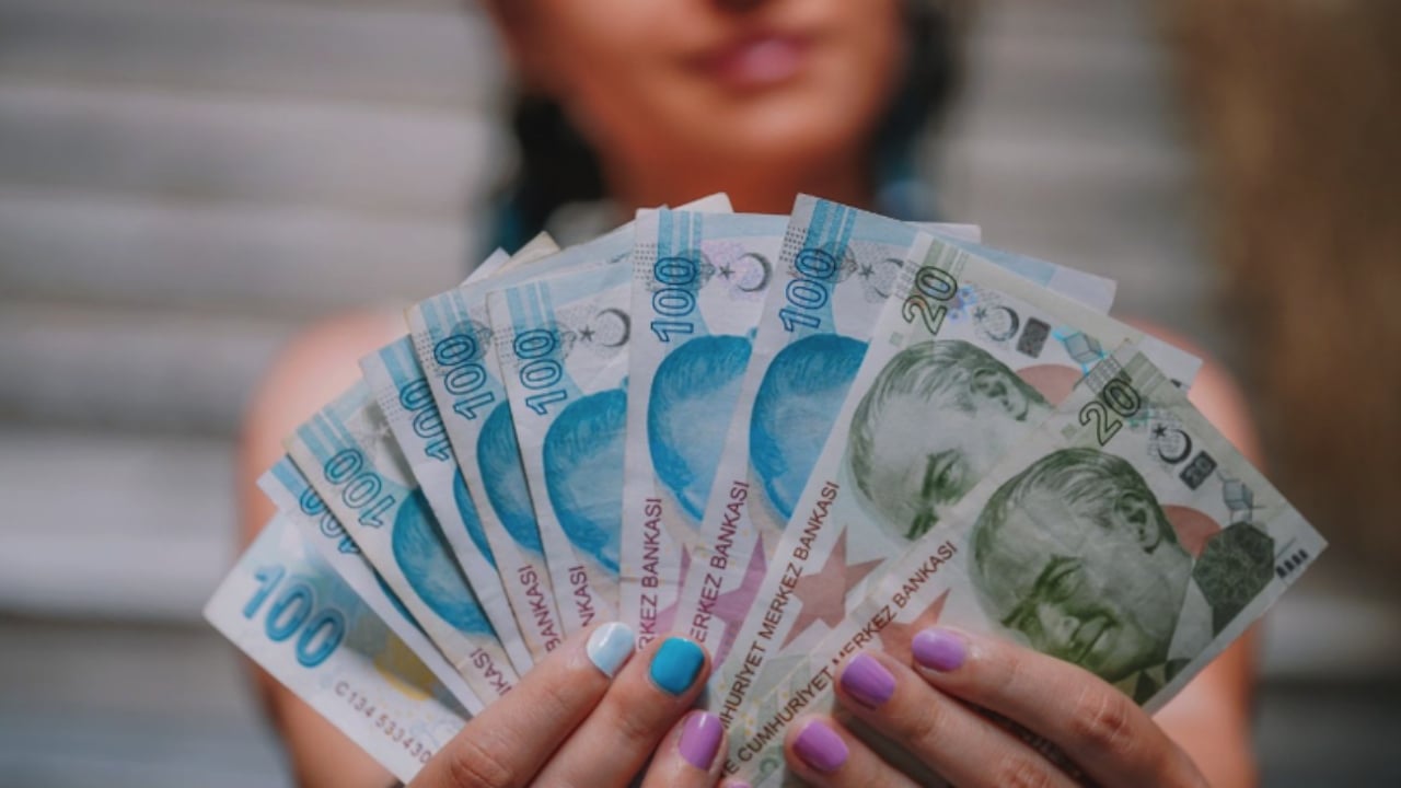 Foto - Siz de alabilirsiniz... Çift maaş almak için gereken şartlar belli oldu