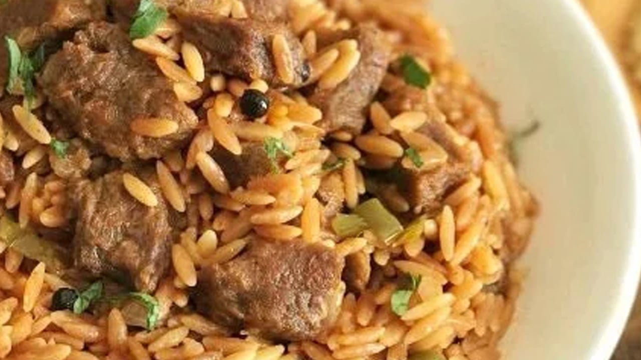 Siz hiç yediniz mi? Ankara tava tarifi nasıl yapılır? Kırmızı et ile pirinci olan güzellik! Bunu yiyin...