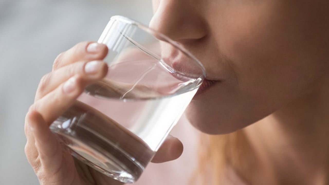 Foto - Sizi güne hazırlayan en iyi yöntem: Sabahları 2 bardak su içerseniz ne olur?