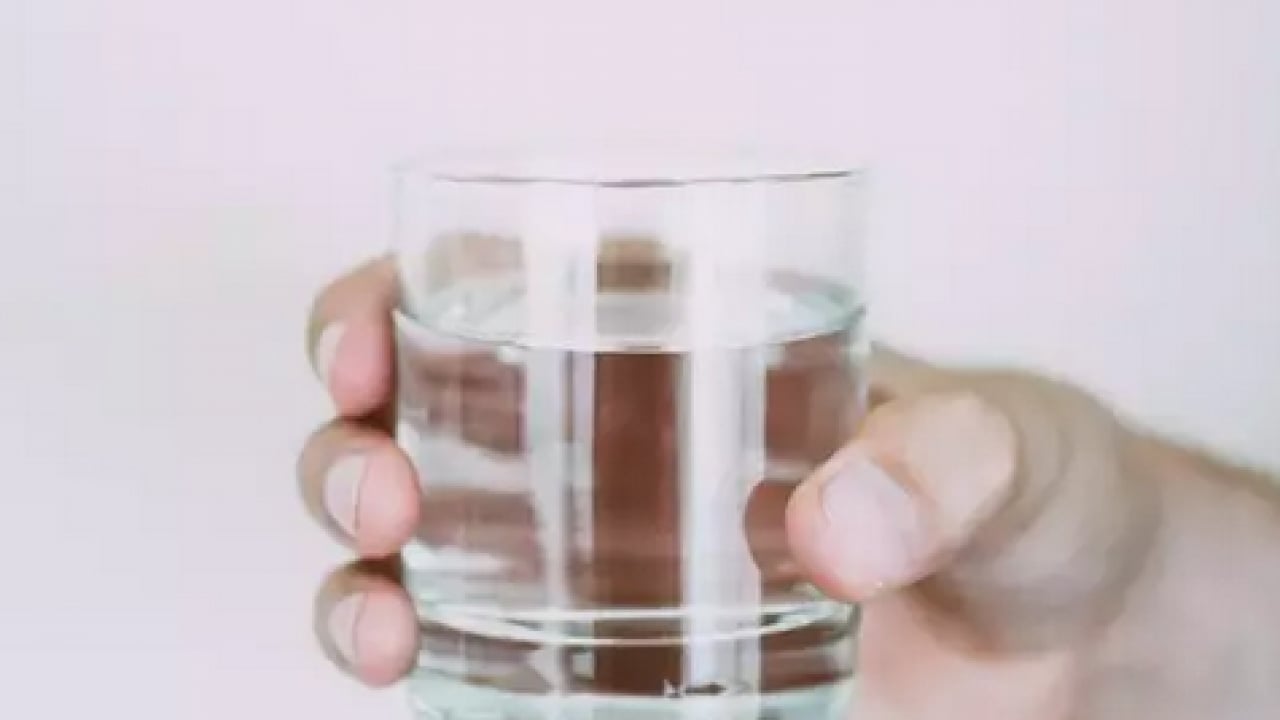 Foto - Sizi güne hazırlayan en iyi yöntem: Sabahları 2 bardak su içerseniz ne olur?