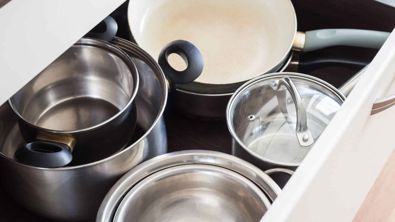 Foto - Sizi zehirliyor olabilir! Evinizde bu tencereler varsa hemen çöpe atın