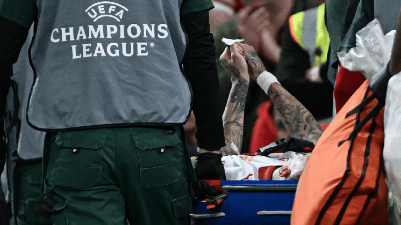 Foto - Skandal büyüyor: Anfield 'giyotin' Road! Modern futbolun beşiğinde orta çağ vahşeti