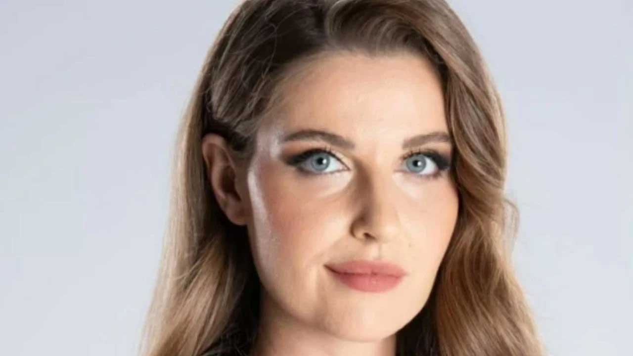 Foto - Skandallarla gündeme gelen Mehmet Akif Ersoy'un eski eşi Pınar Erbaş suskunluğunu bozdu