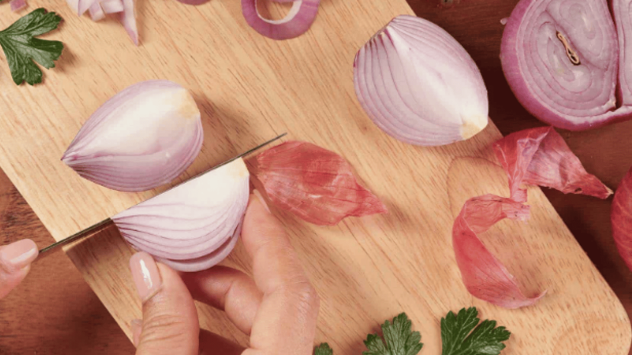 Foto - Soğan doğrarken gözyaşına son... Ne gözlüğe ne ekmeğe gerek yok!