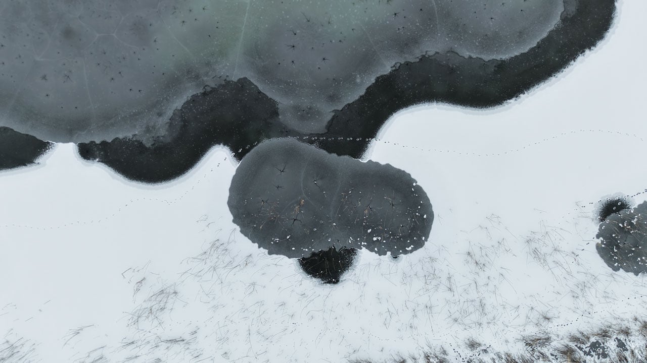 Foto - Soğuk hava etkisini arttırdı! Hafik Gölü'nde tablo gibi manzara