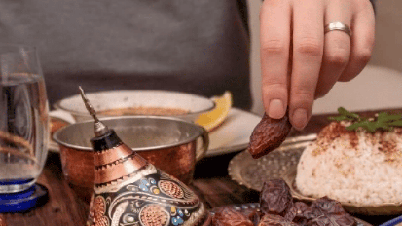 Foto - Şok diyet değil... Mübarek onbir ayın sultanında kilo vermek mümkün mü?