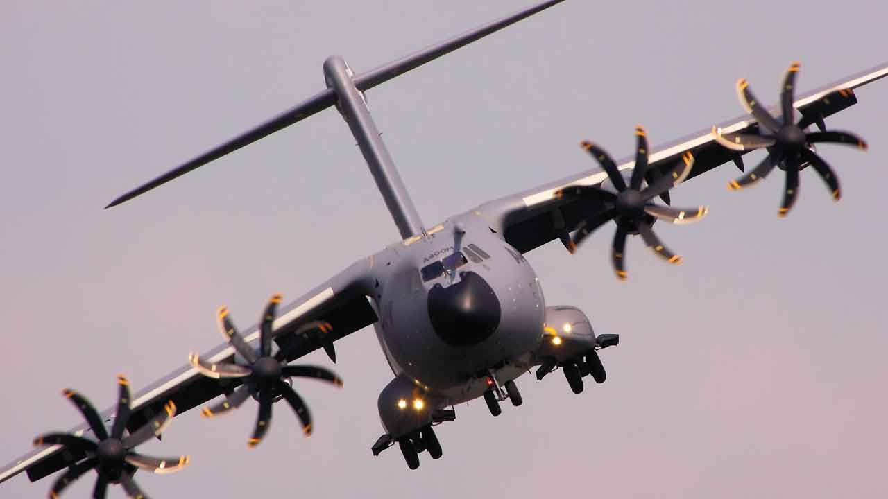 Foto - Şok eden gelişme: Türk uçağı az kalsın Lockheed uçağını havaya uçuracaktı