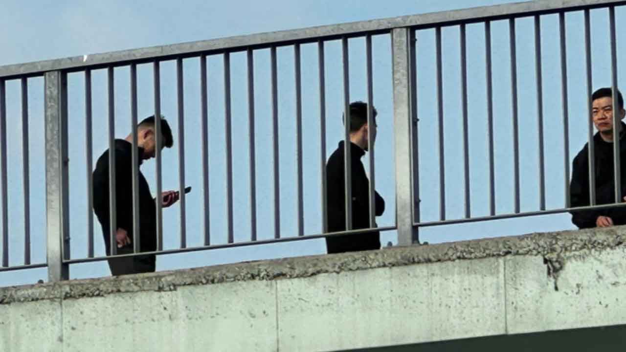 Foto - Şok iddia: Çinli casuslar İstanbul'da orayı takibe aldı! Gizlice fotoğrafladılar