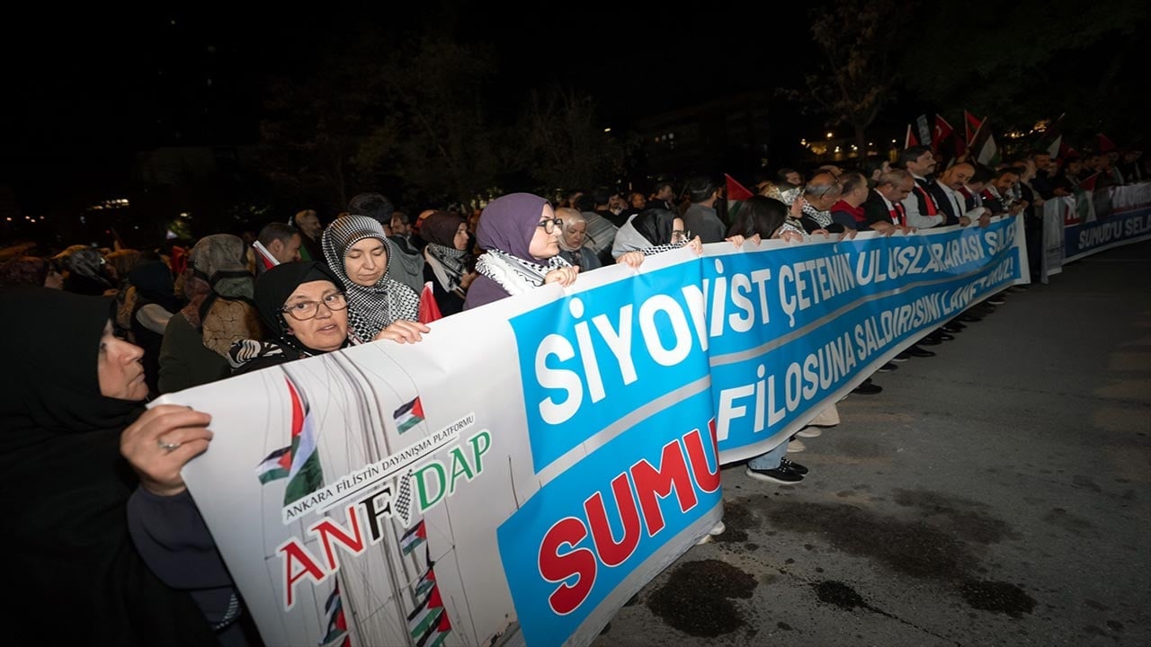 Foto - Sokaklara döküldüler! Küresel Sumud Filosu'na saldırıya öfke seli