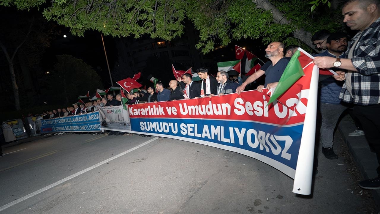 Foto - Sokaklara döküldüler! Küresel Sumud Filosu'na saldırıya öfke seli