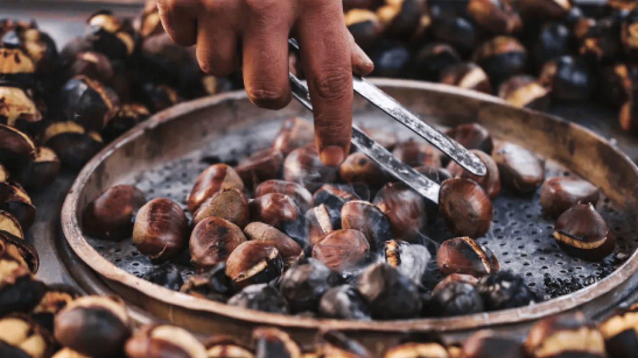 Foto - Sokakta satılan kestaneler meğer bu yüzden güzel kokuyormuş! Püf noktası çok şaşırtacak...