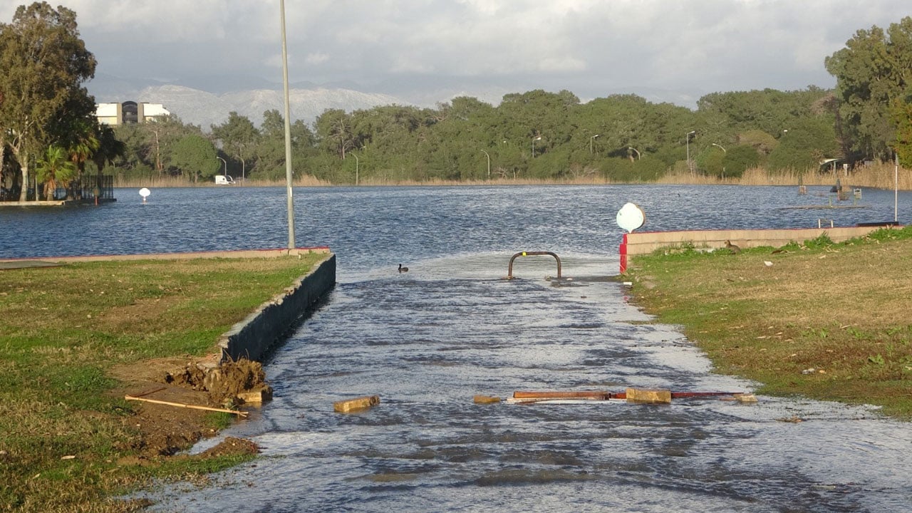 Foto - Şoken eden manzara! O ilimizde göl, denizle birleşti
