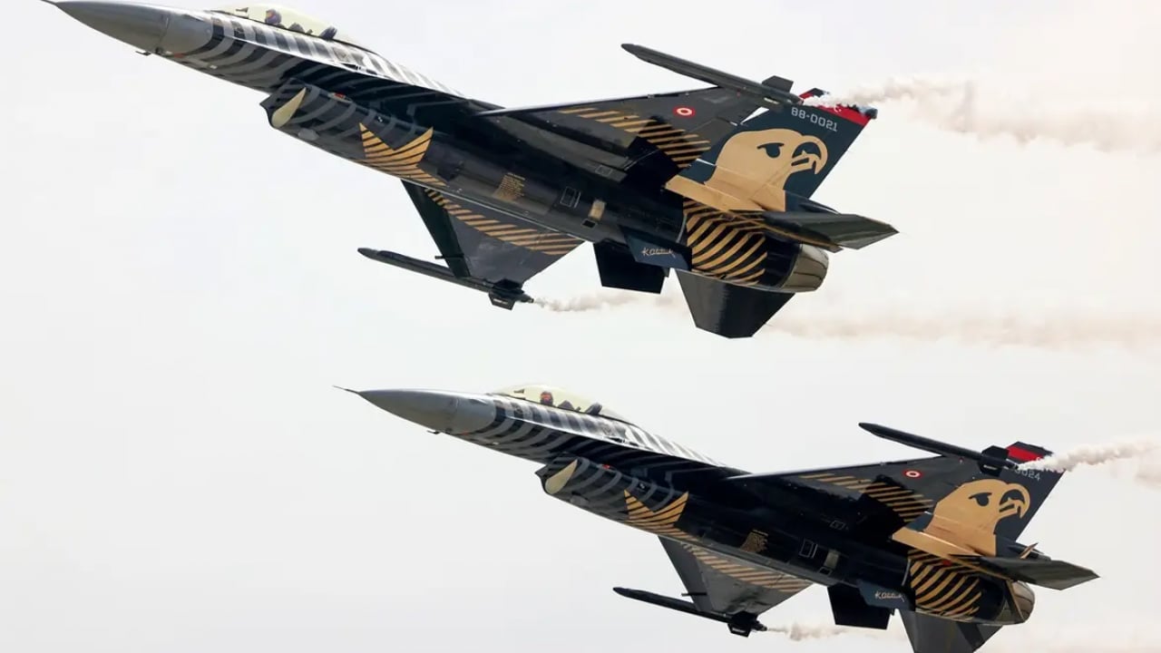 Foto - SOLOTÜRK’ten 23 Nisan’a özel F-16 şovu: Çelik kanatlar gösteri uçuşu gerçekleştirecek