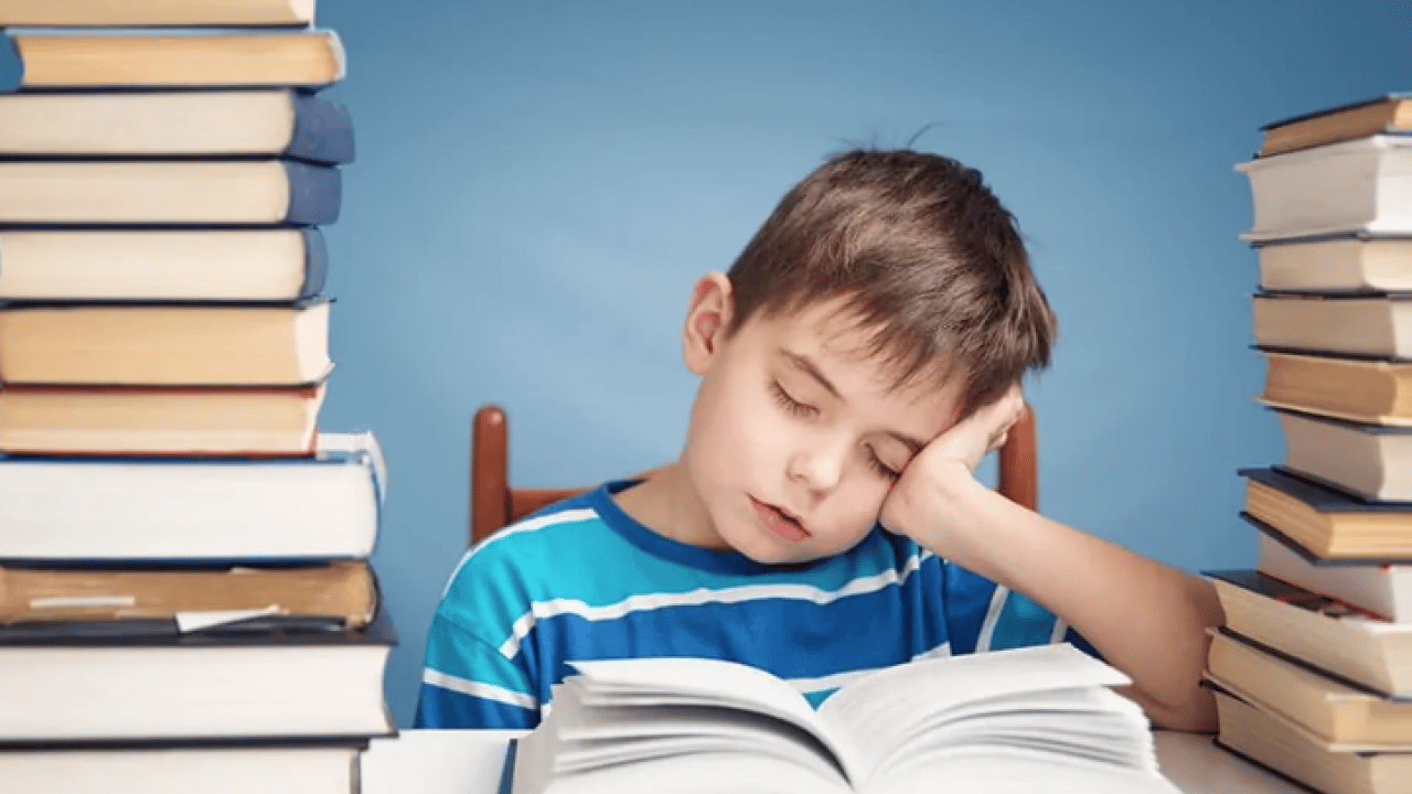 Foto - Sömestir sonrası... Zil çaldı ama beyinler hala uykuda... Tatilin gizli maliyeti