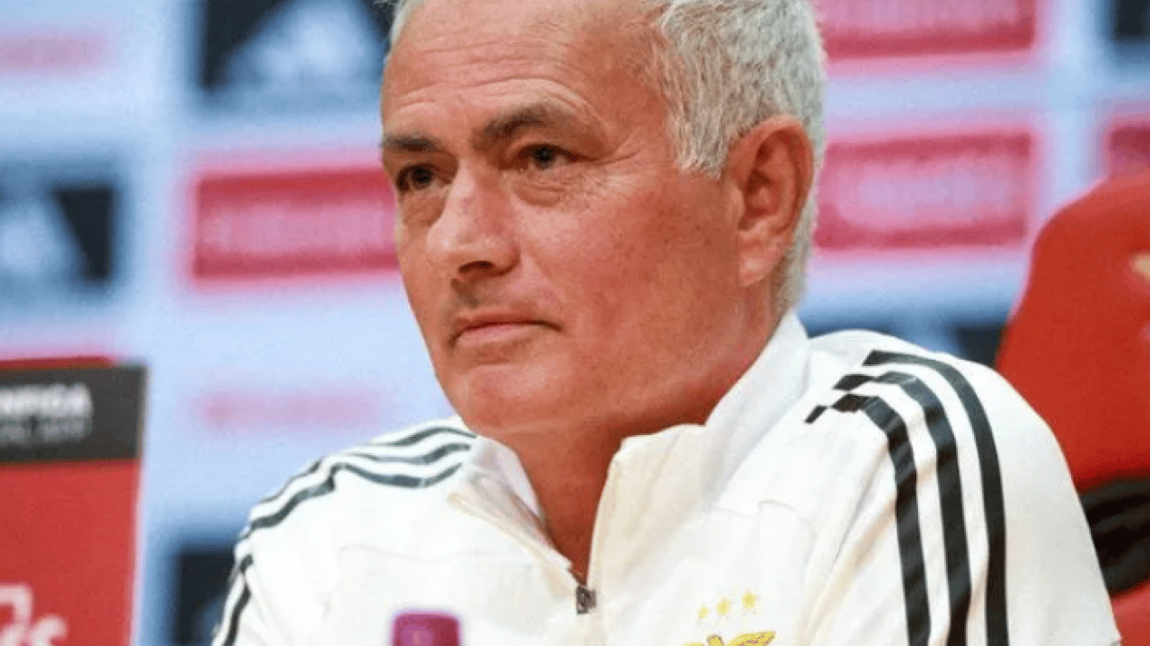 Son dönemde gerilimi tırmandırıyordu şimdi ise tam komedi yapıyor! Aç tavuk kendini darı ambarında sanırmış...