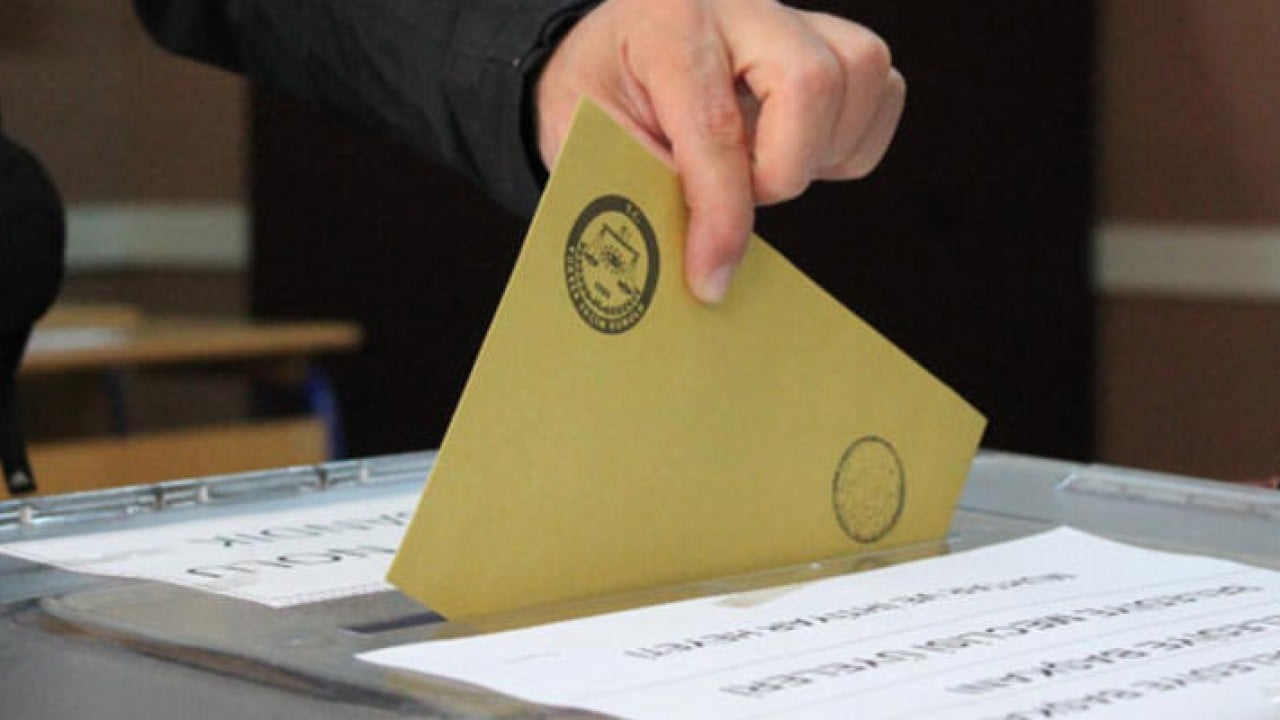 Foto - Son seçim anketi geldi! Çok konuşulacak sonuç: CHP ile AK Parti arasındaki fark füze gibi fırladı