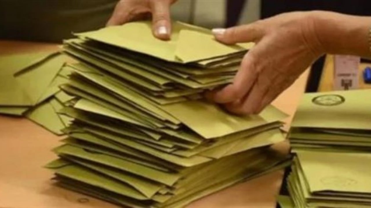 Foto - Son seçim anketinin sonucu gündeme oturacak: CHP ile AK Parti arasındaki fark uçuşa geçti