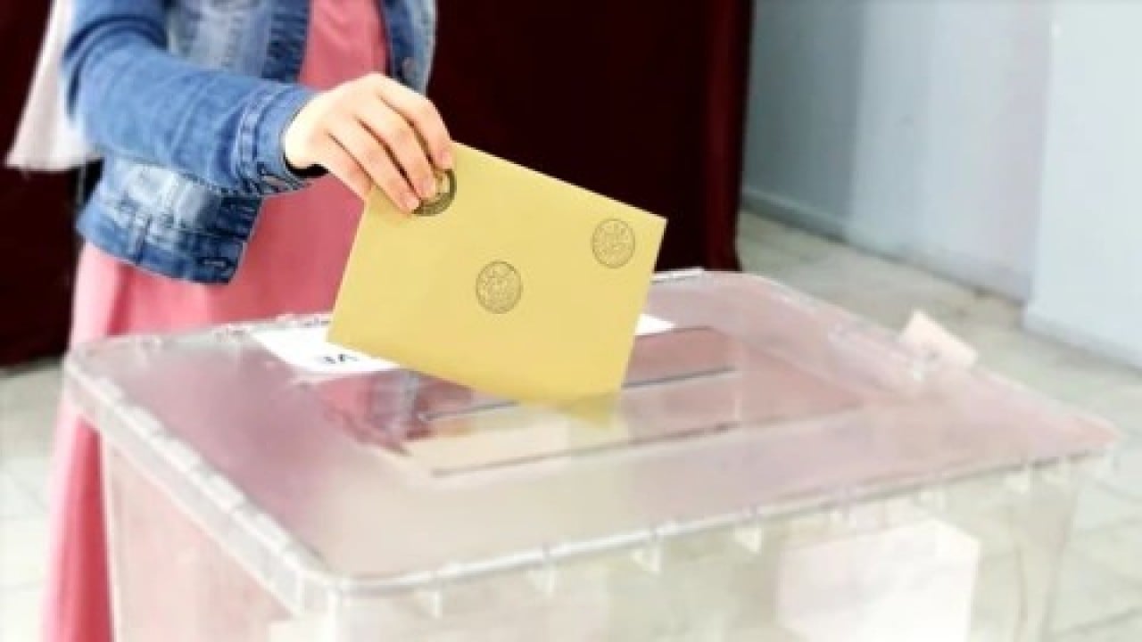 Foto - Son seçim anketinin sonucu Türkiye'ye ilan edildi: CHP ile AK Parti arasındaki oy farkı olay oldu