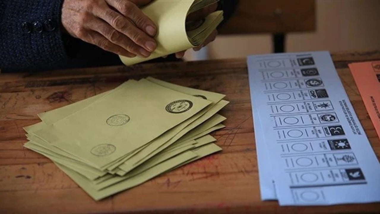 Foto - Son seçim anketinin sonucu Türkiye'ye sallayacak! Fark bir anda açılmaya başladı