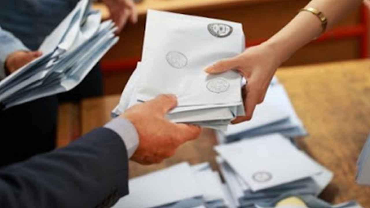 Foto - Son seçim anketinin sonucu Türkiye'yi salladı! Araştırma şirketinden zorunlu açıklama geldi