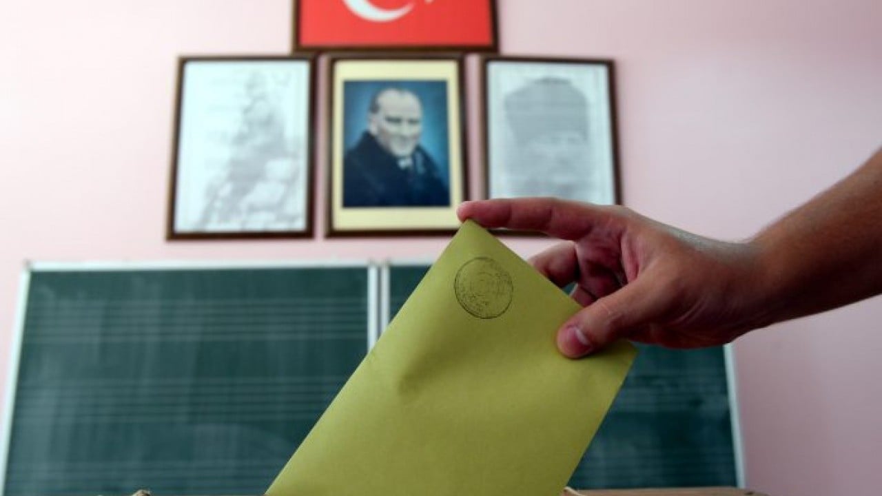 Foto - Son seçimi bilen ünlü şirket anket sonuçlarını Türkiye'ye duyurdu: Oy farkı 6 puana çıktı