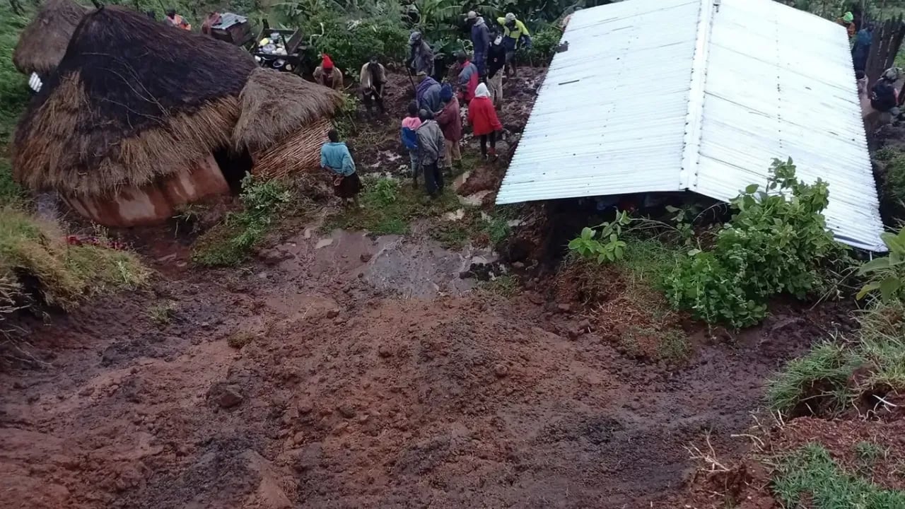 Foto - Son yılların en büyük heyelan faciası! Çok sayıda ölü var