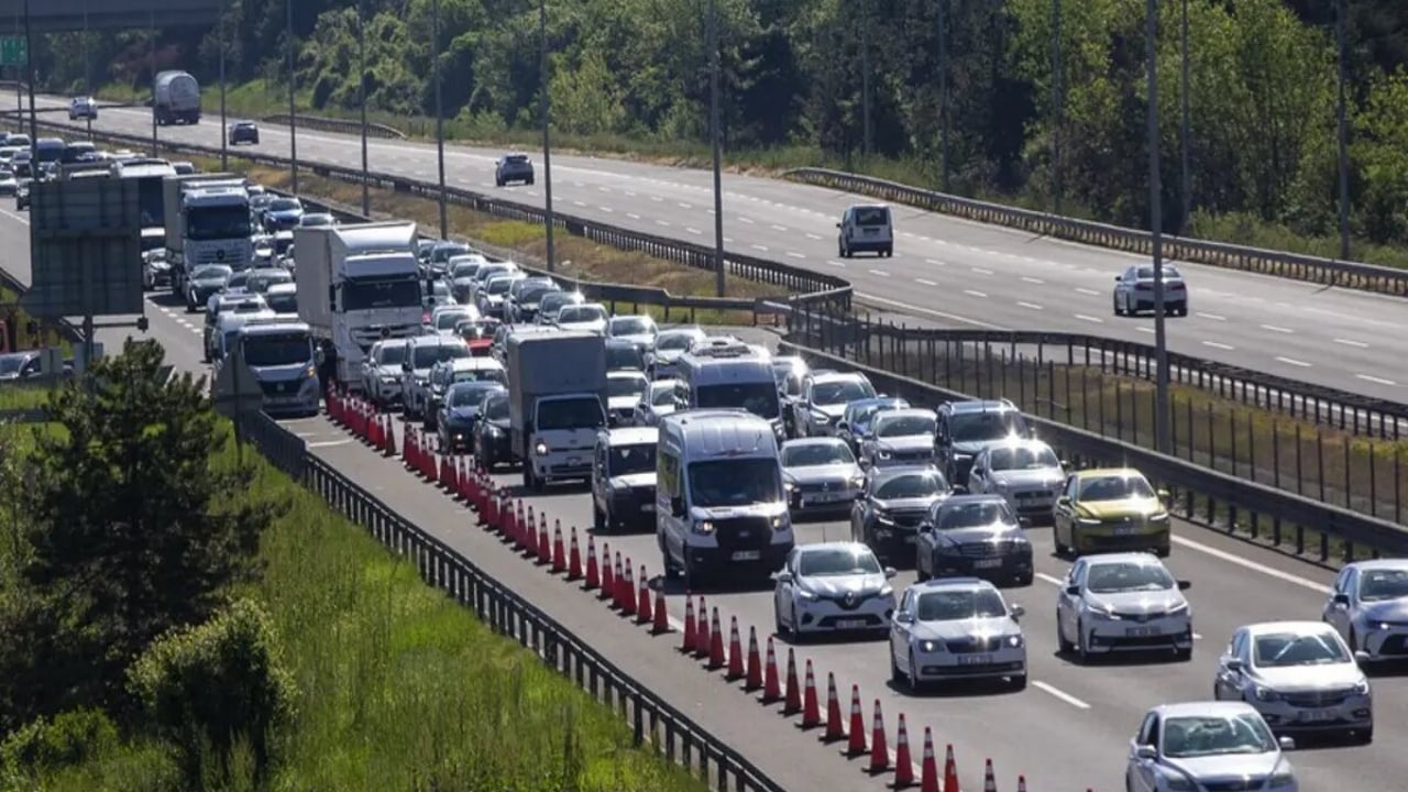 Sonra "Vay ben duymadım" demeyin! TEM Otoyolu’nda İstanbul yönü trafiğe kapatılıyor
