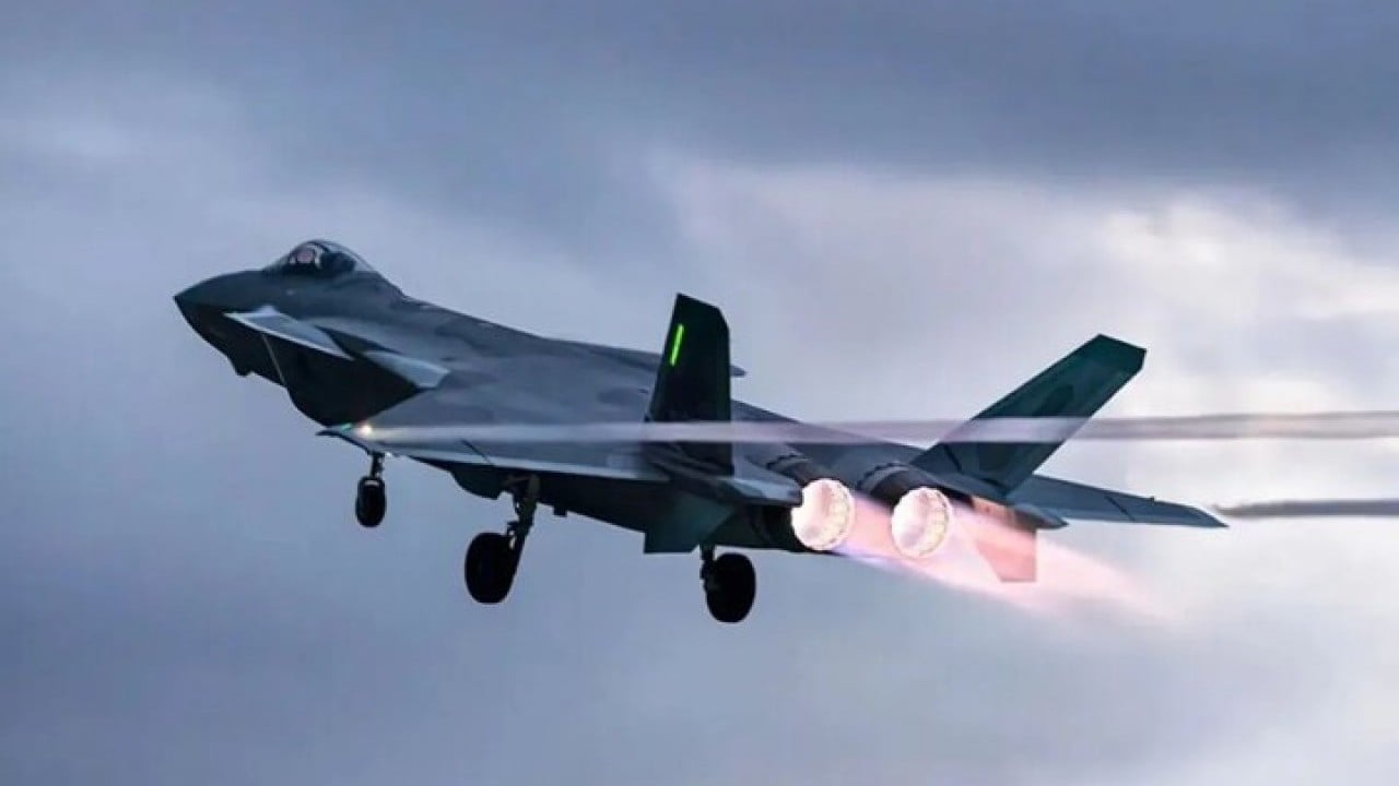 Foto - Sonunda bu da oldu: Robotlar savaş uçağı üretti, Kaan ve F-35'e rakip olacak