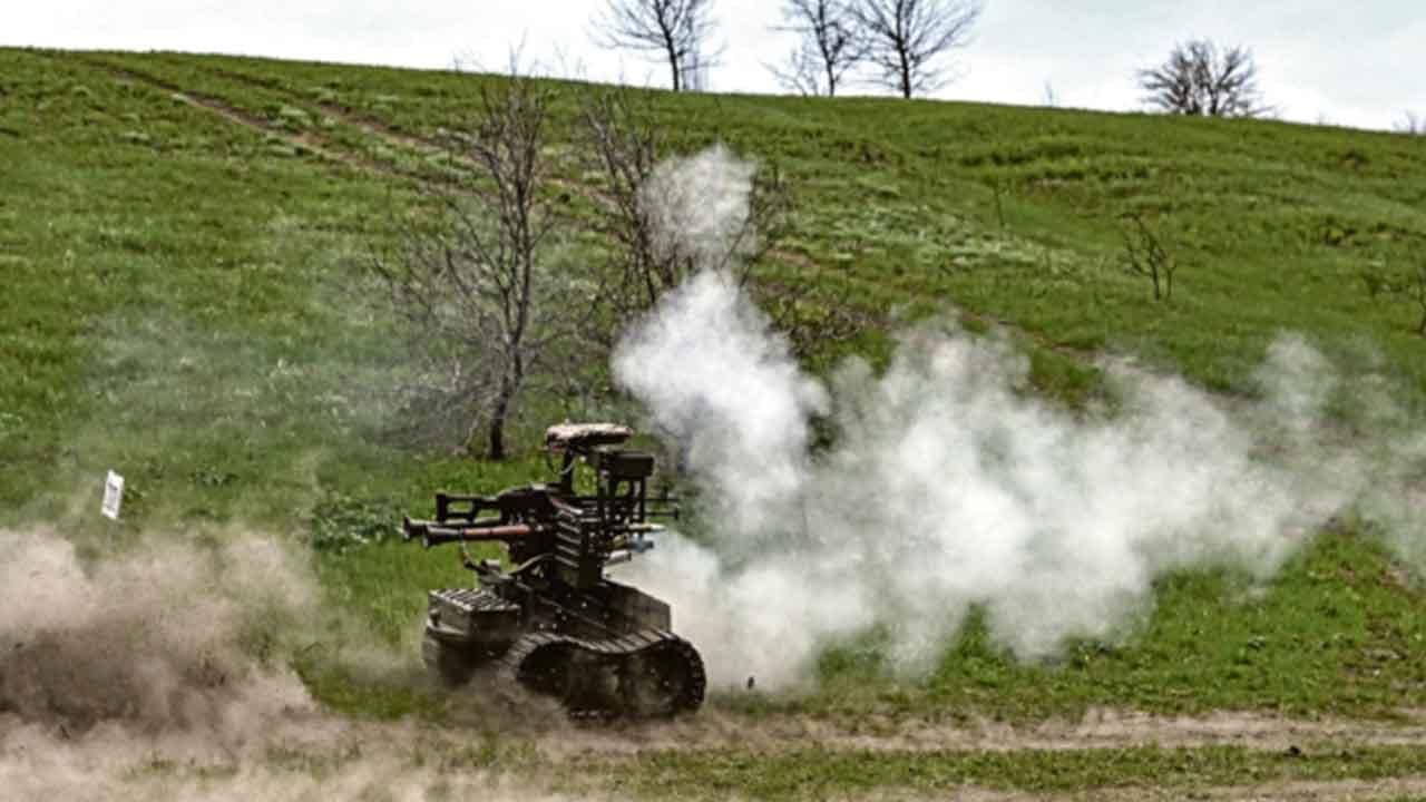 Foto - Sonunda bunu yaptılar: 50 bin kişilik robot ordusu sahaya sürülüyor