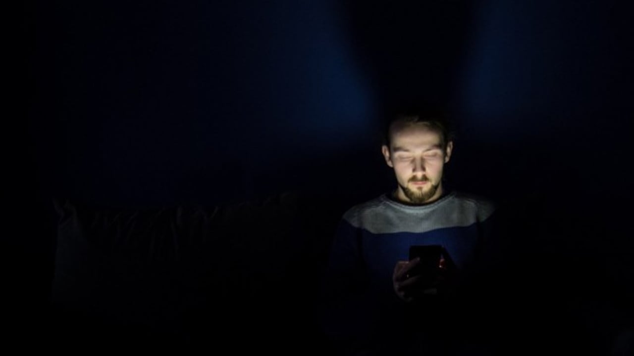 Foto - Sosyal Medya gençleri yalnızlaştırıyor uyarısı: Fenomen olma ve karizmatik görünme arayışı