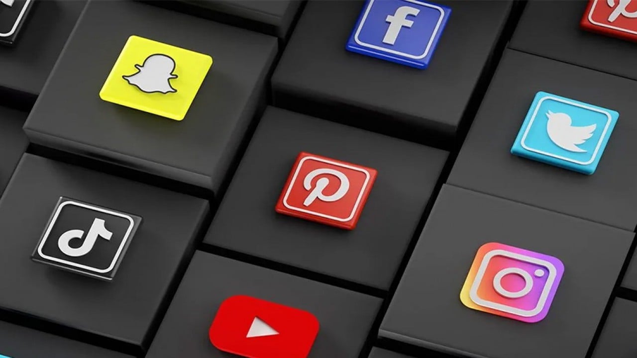 Foto - Sosyal medya kullanımında ölçüyü kaçırdık