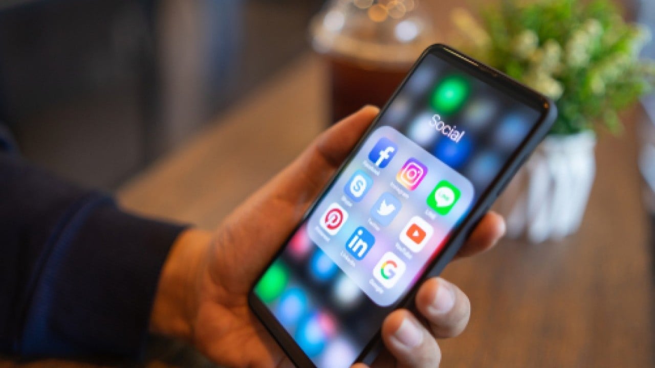 Foto - Sosyal medya kullanımında ölçüyü kaçırdık