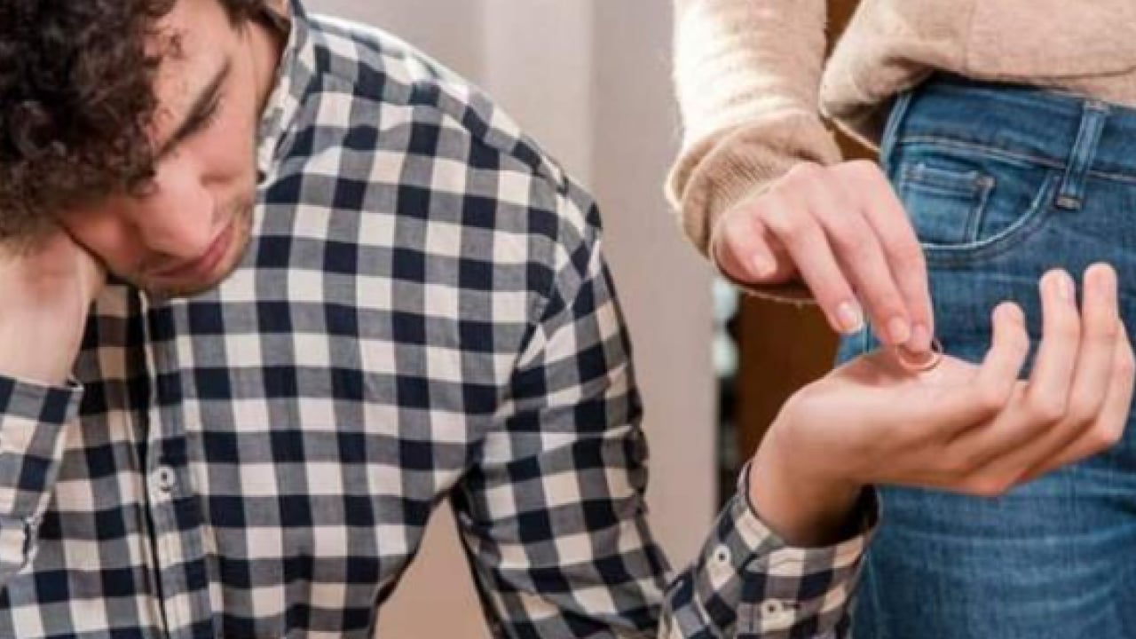 Foto - Sosyal medyada beğeni yaparken dikkat! Artık boşanma sebebi sayılacak